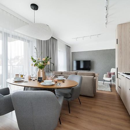 Lake Club Apartments - Loftaffair Mikołajki المظهر الخارجي الصورة